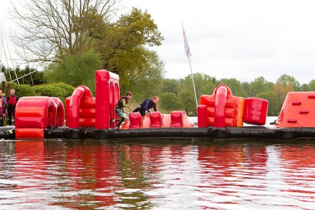  Diversión inflable en Stanborough Park 